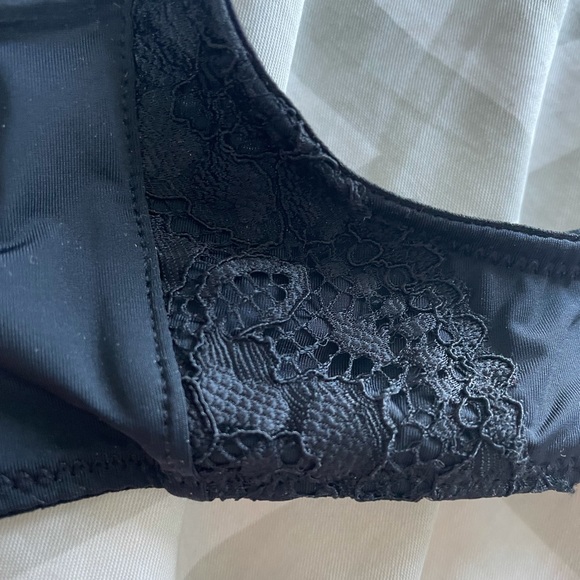 La Senza Garter Belt - Picture 4 of 6